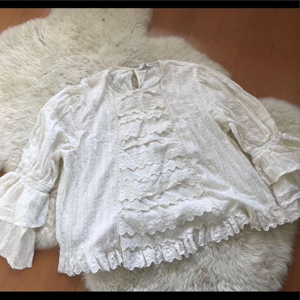 💥SALE💥White long sleeve blouse